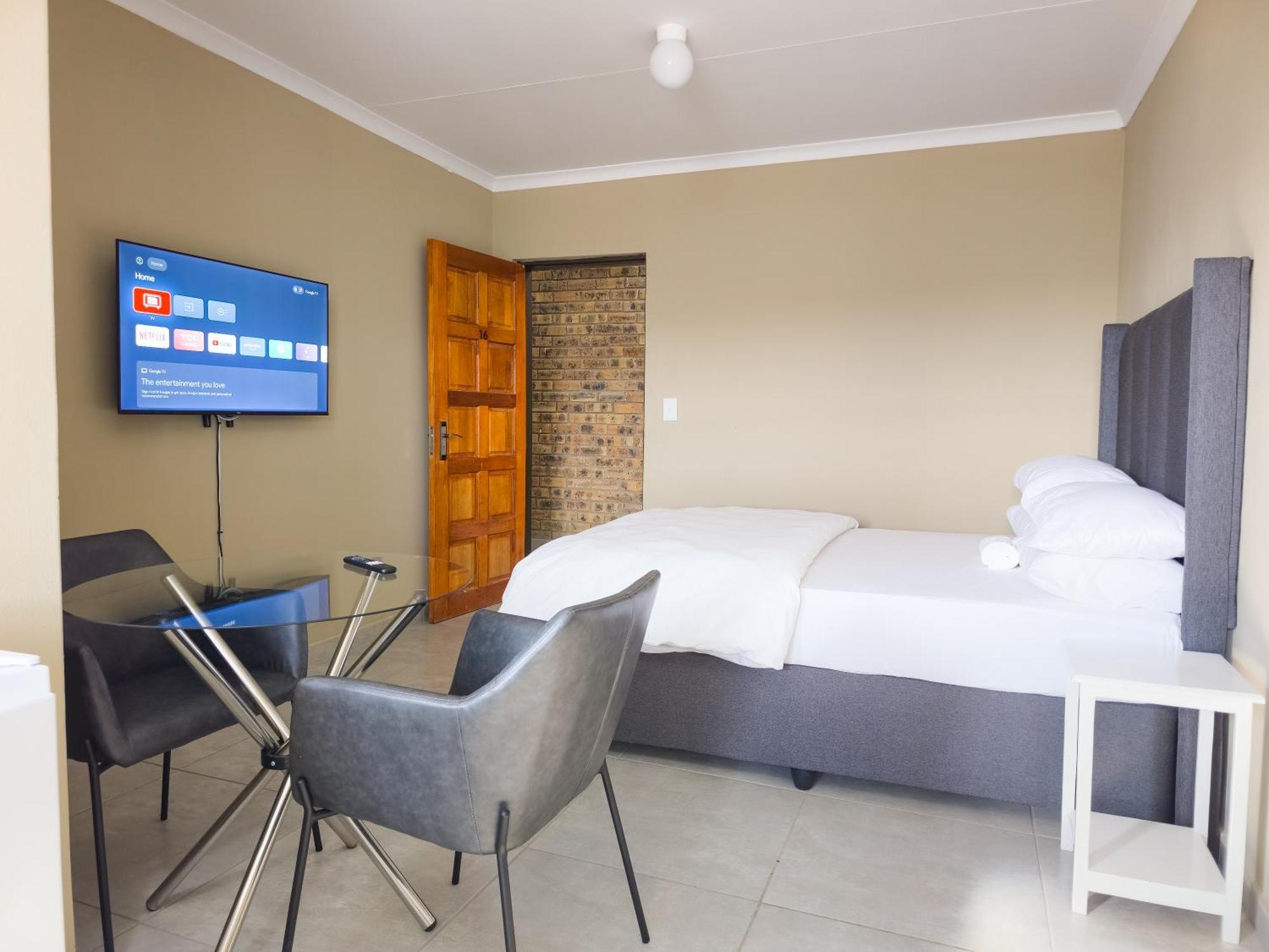 Cosmo Sleepover Roodepoort Exterior foto